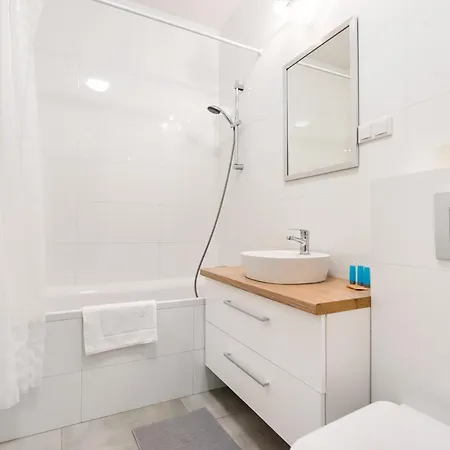 Business Mokotow Park 111 * 华沙