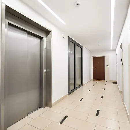 Business Mokotow Park 111 Varşova